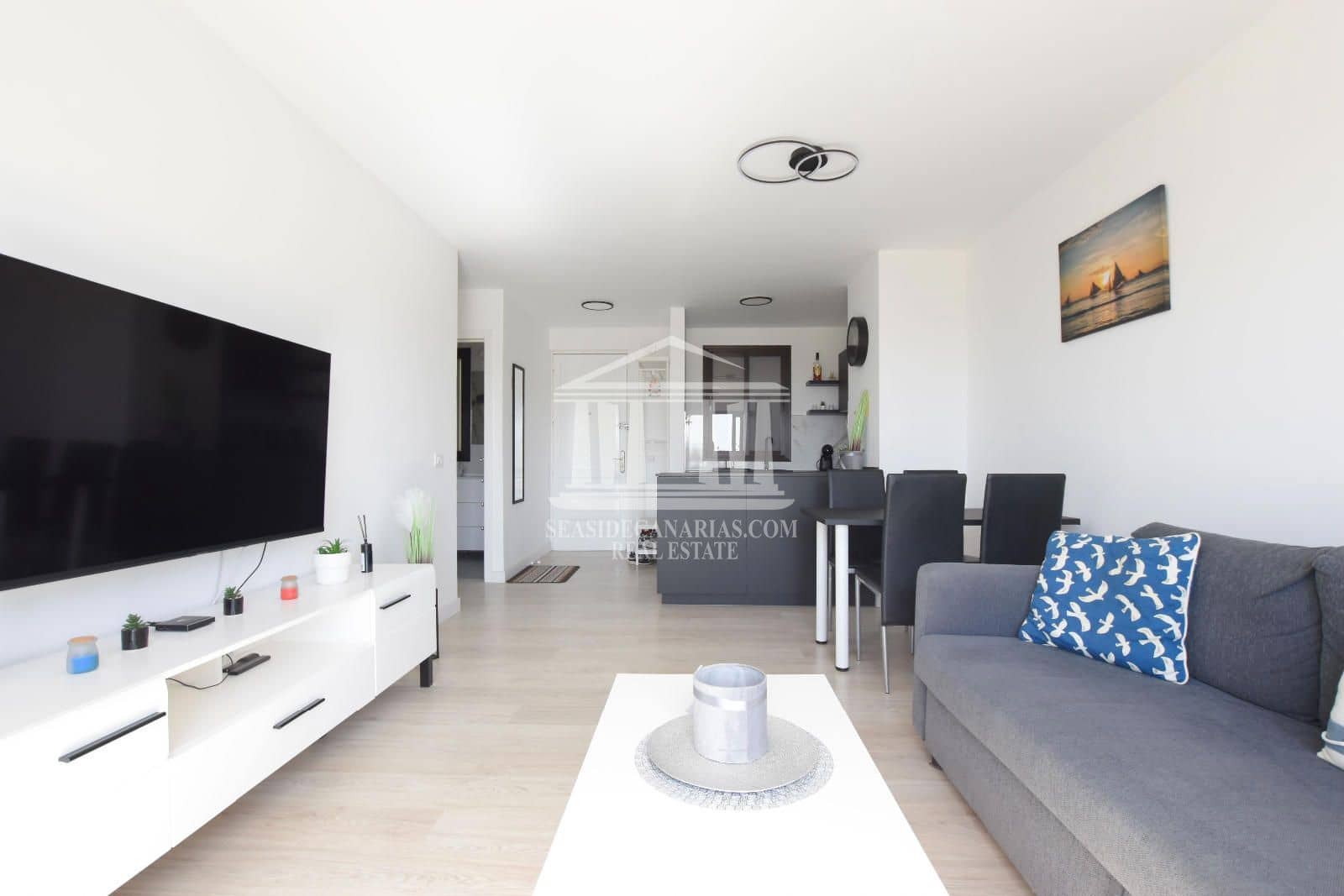 1 soverom Leilighet til salgs i Playa de las Americas med svømmebasseng garasje - € 330 000 (Ref: 8635865)