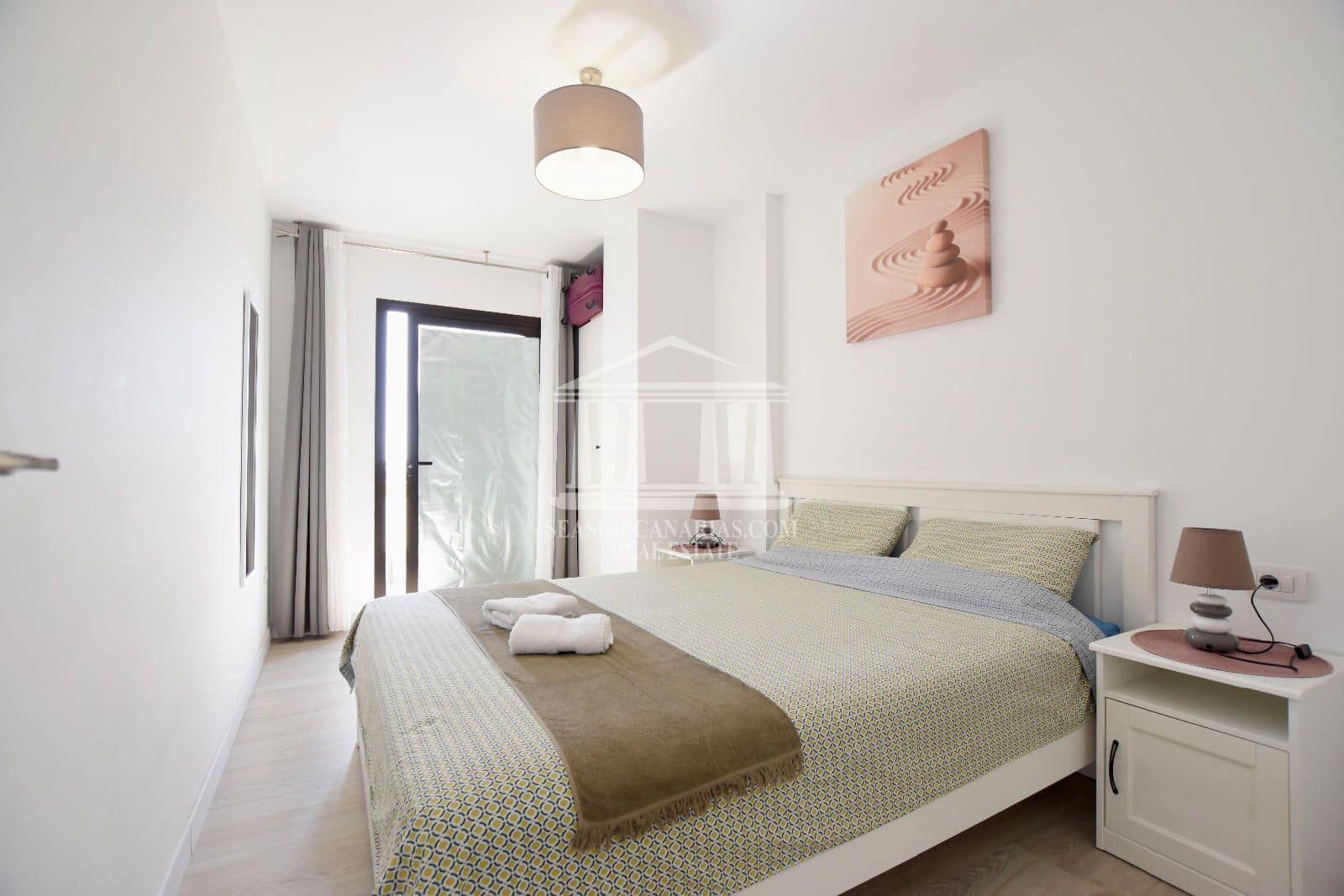 1 soverom Leilighet til salgs i Playa de las Americas med svømmebasseng garasje - € 330 000 (Ref: 8635865)