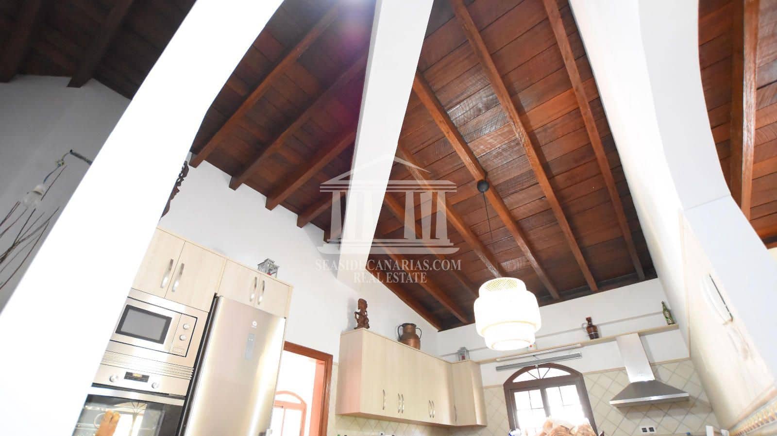 4 soveværelse Villa til salg i San Cristobal de La Laguna med garage - € 870.000 (Ref: 8718768)