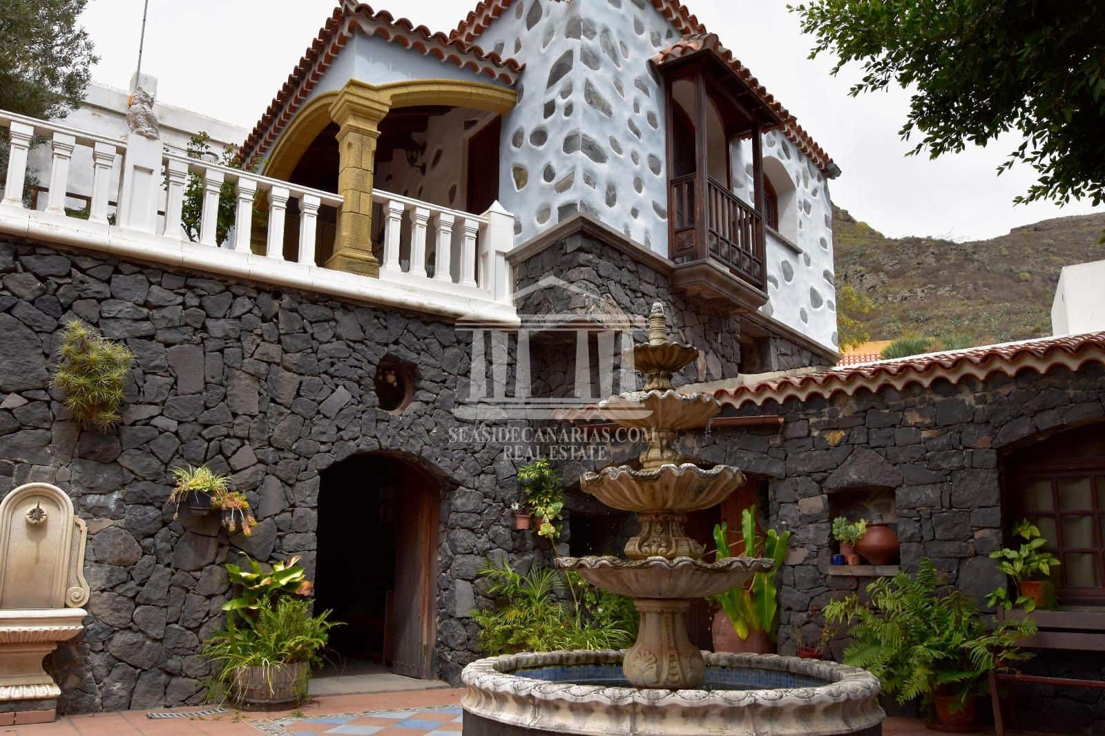 4 soveværelse Villa til salg i San Cristobal de La Laguna med garage - € 870.000 (Ref: 8718768)