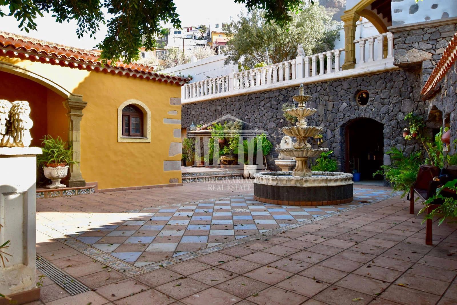 4 soveværelse Villa til salg i San Cristobal de La Laguna med garage - € 870.000 (Ref: 8718768)