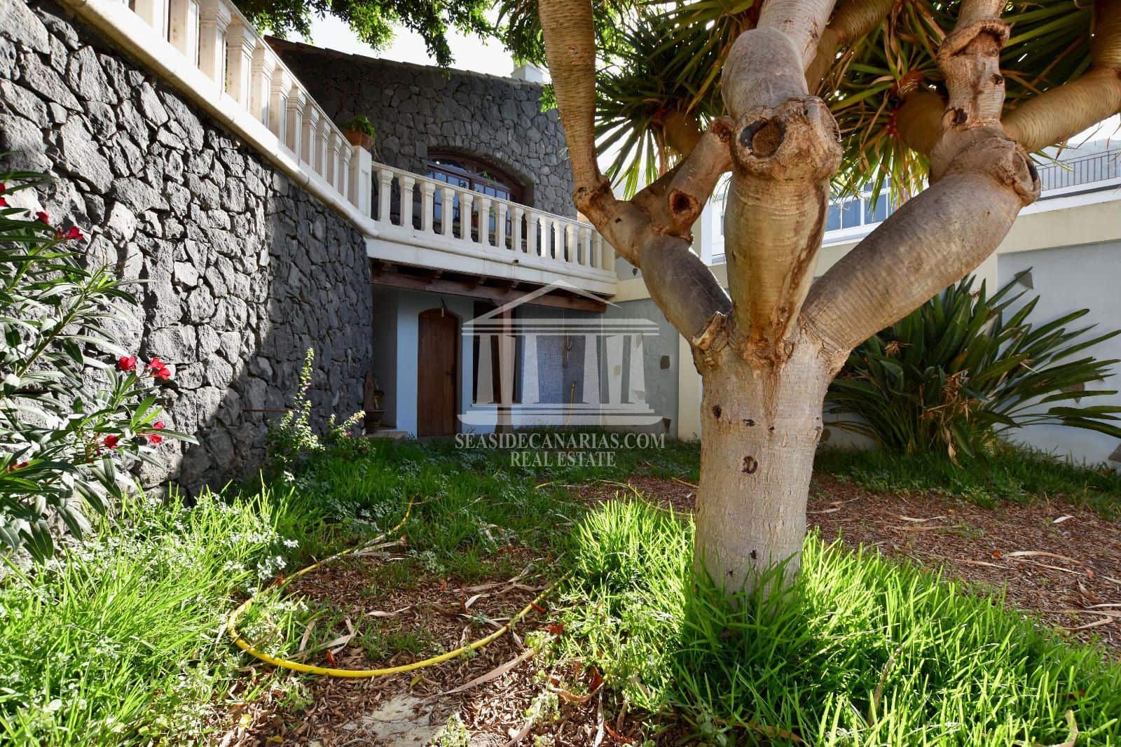 4 soveværelse Villa til salg i San Cristobal de La Laguna med garage - € 870.000 (Ref: 8718768)