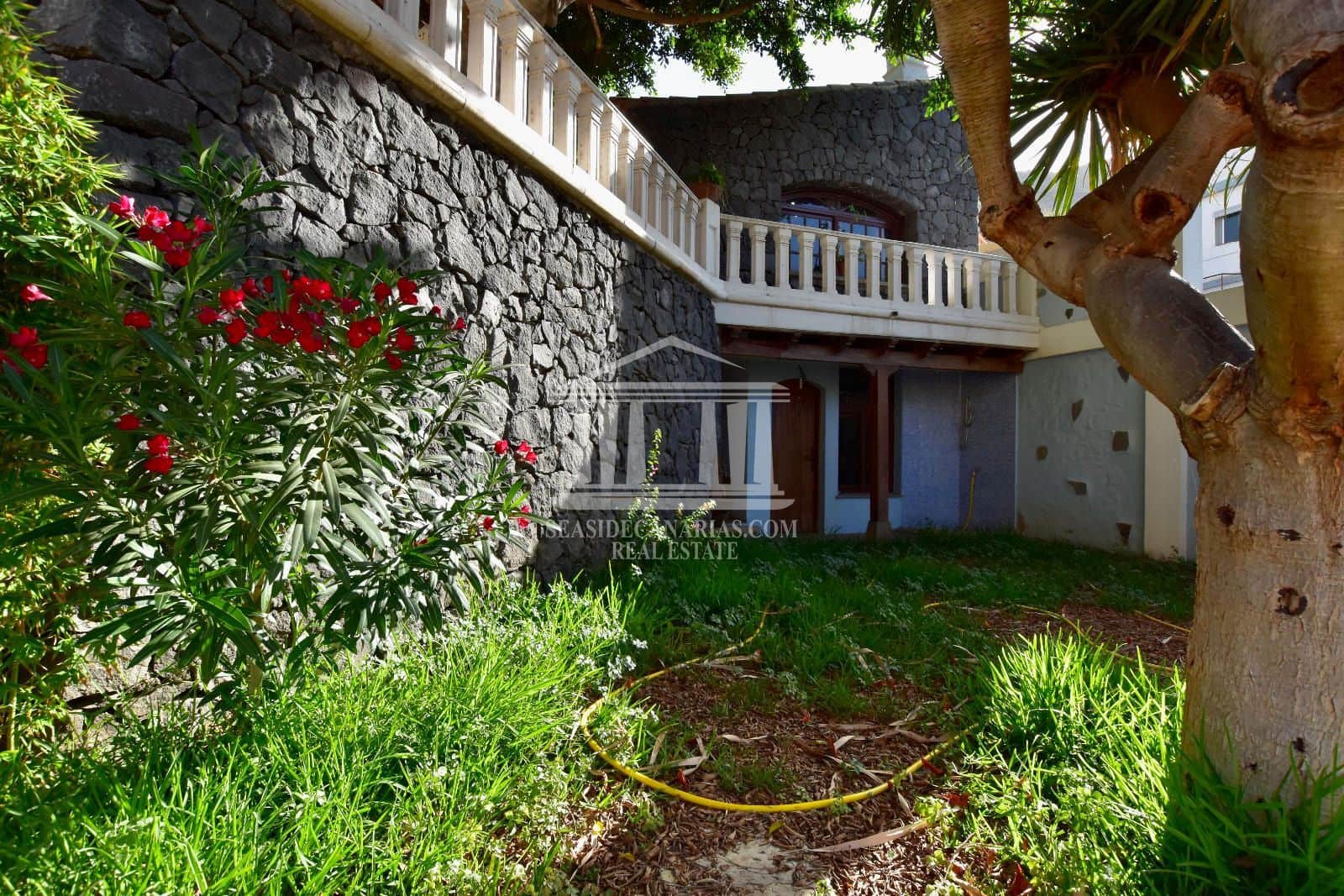 4 soveværelse Villa til salg i San Cristobal de La Laguna med garage - € 870.000 (Ref: 8718768)