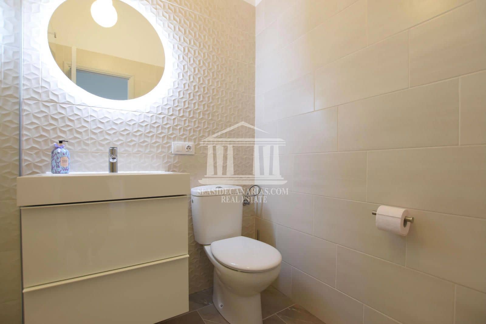 2 soverom Leilighet til salgs i Costa del Silencio med svømmebasseng garasje - € 325 000 (Ref: 8924779)