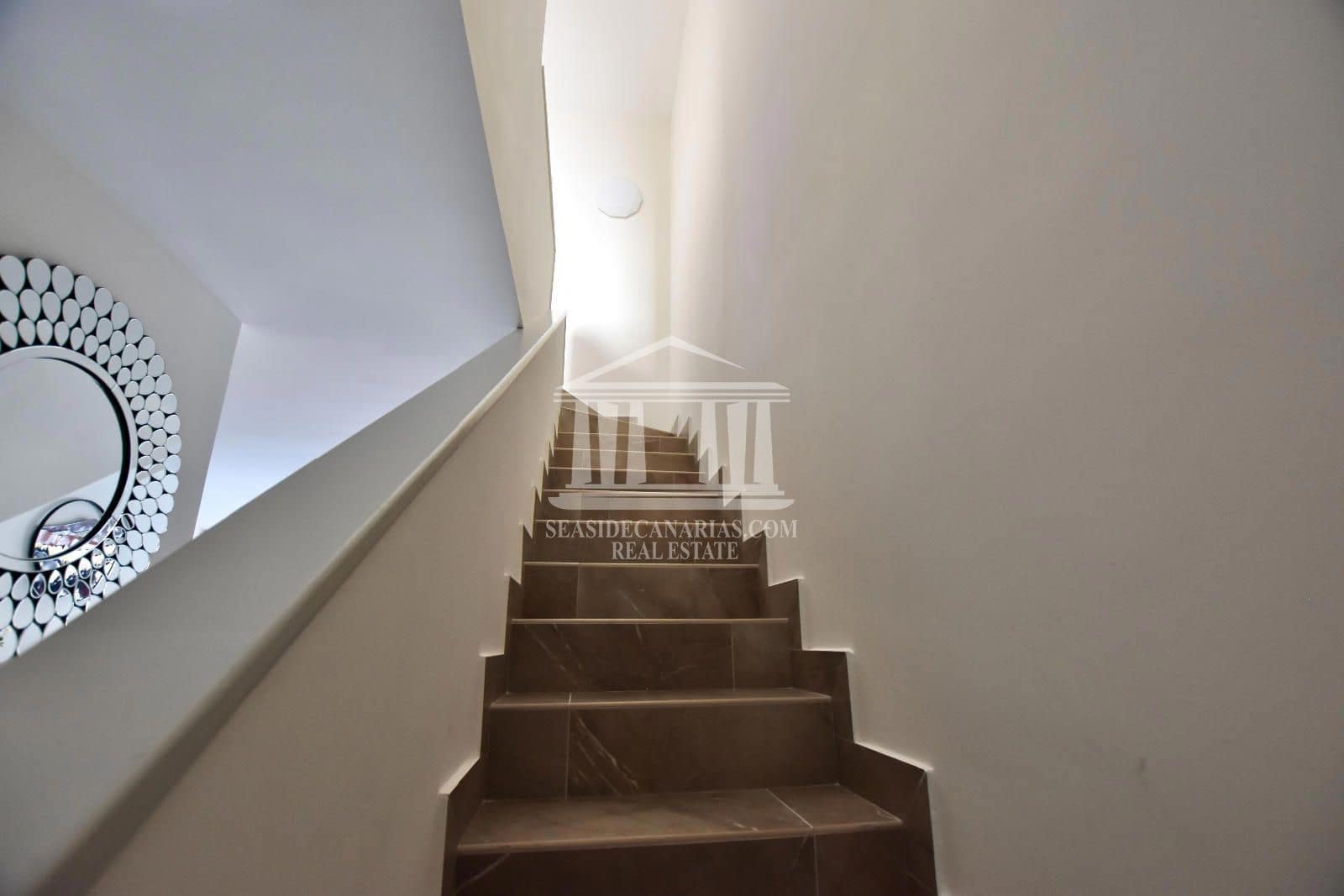 2 soverom Leilighet til salgs i Costa del Silencio med svømmebasseng garasje - € 325 000 (Ref: 8924779)