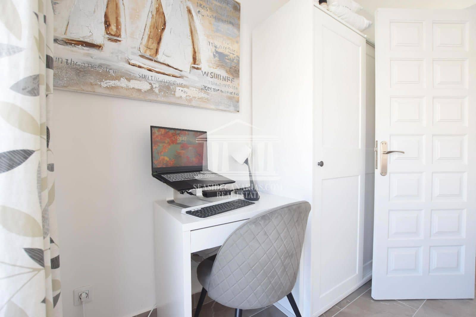 2 soverom Leilighet til salgs i Costa del Silencio med svømmebasseng garasje - € 325 000 (Ref: 8924779)