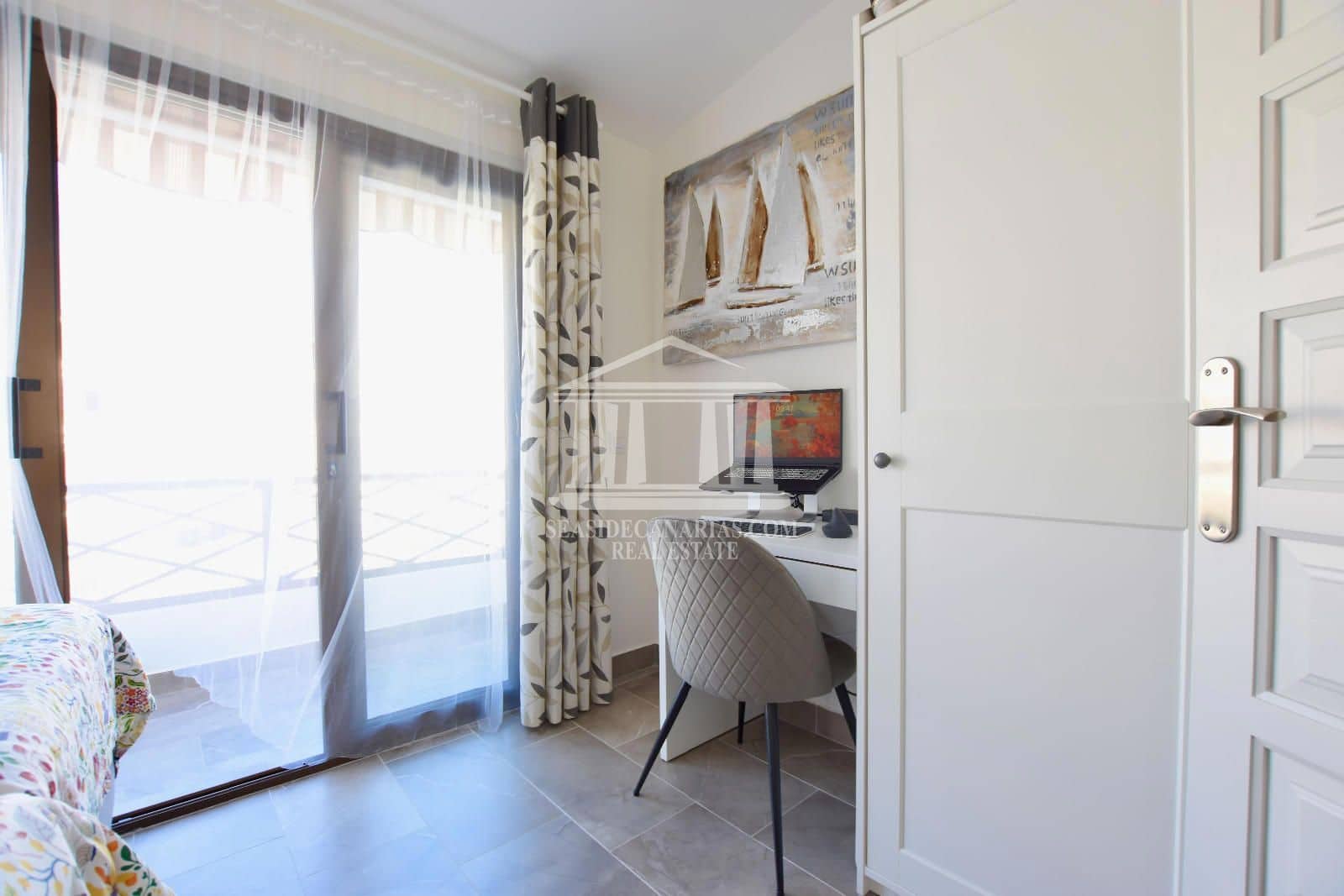 2 soverom Leilighet til salgs i Costa del Silencio med svømmebasseng garasje - € 325 000 (Ref: 8924779)