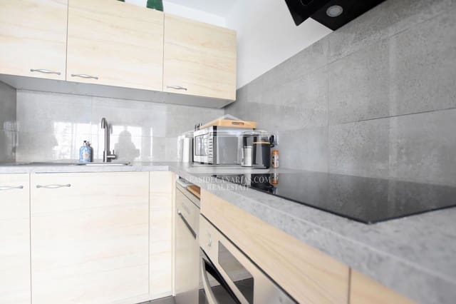 2 soverom Leilighet til salgs i Costa del Silencio, Arona med svømmebasseng garasje - € 325 000 (Ref: 8924779)