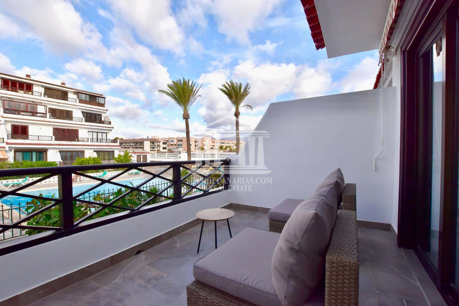 2 soverom Leilighet til salgs i Costa del Silencio med svømmebasseng garasje - € 325 000 (Ref: 8924779)