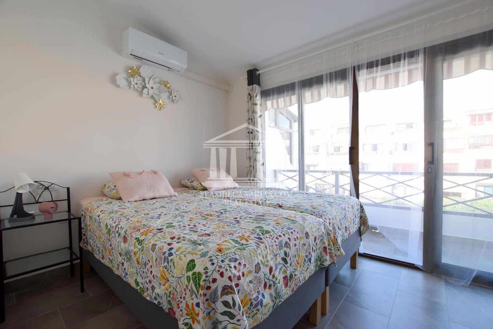 2 soverom Leilighet til salgs i Costa del Silencio med svømmebasseng garasje - € 325 000 (Ref: 8924779)