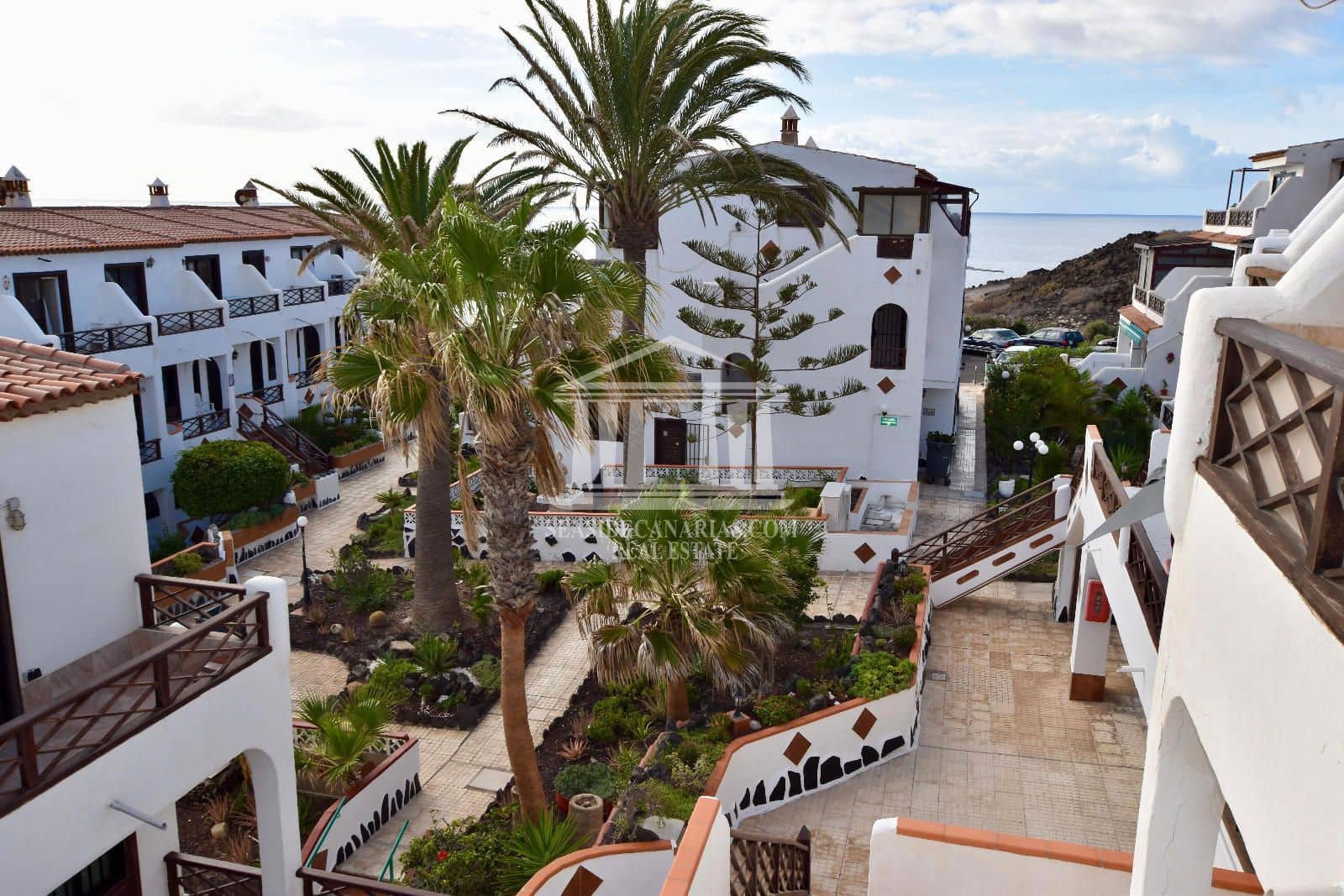 2 soverom Leilighet til salgs i Costa del Silencio med svømmebasseng garasje - € 325 000 (Ref: 8924779)