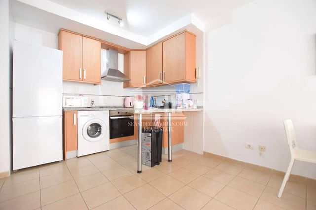 1 soveværelse Lejlighed til salg i San Isidro de Abona, Granadilla de Abona med garage - € 169.000 (Ref: 9106176)