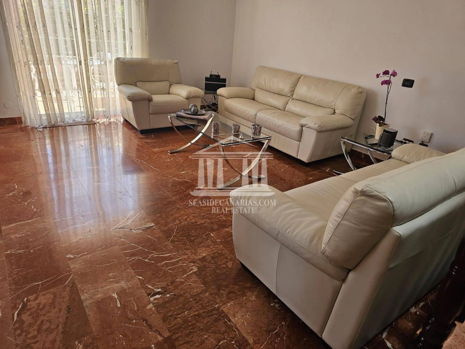 4 soverom Hus til salgs i Adeje med svømmebasseng garasje - € 673 000 (Ref: 9752377)