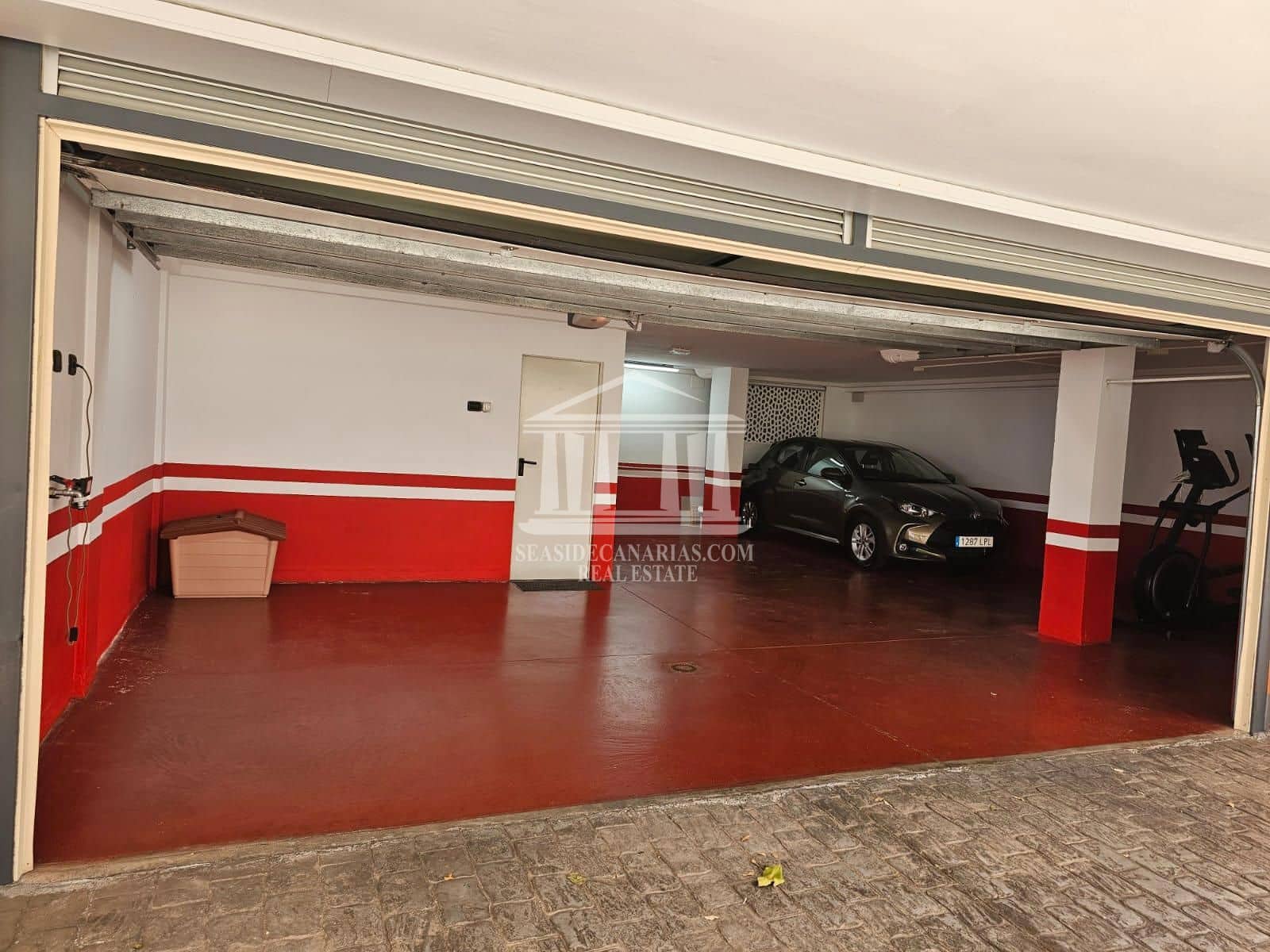 4 soverom Hus til salgs i Adeje med svømmebasseng garasje - € 673 000 (Ref: 9752377)