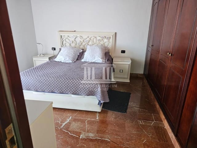 4 soverom Hus til salgs i Adeje med svømmebasseng garasje - € 673 000 (Ref: 9752377)