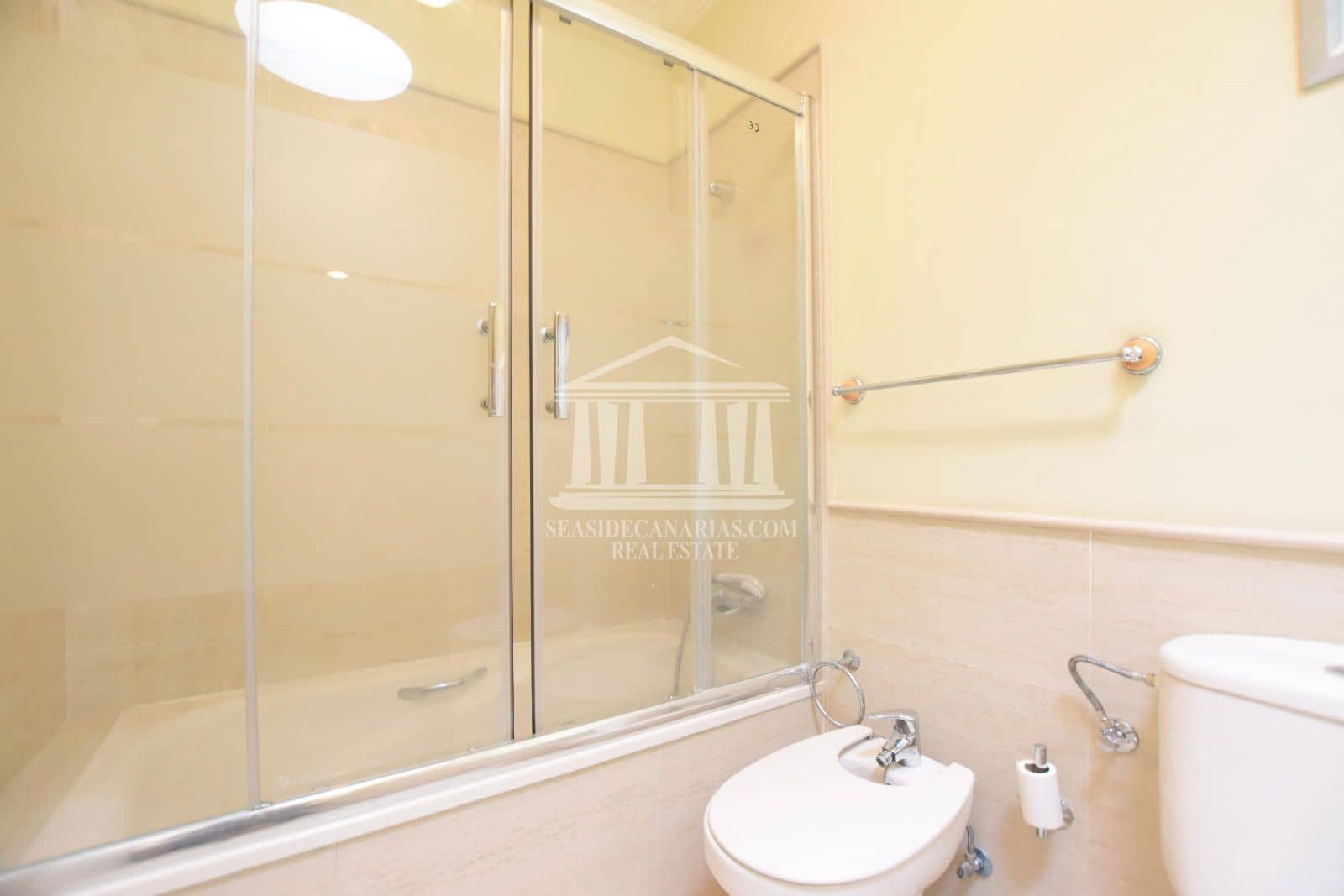 2 soverom Hus til salgs i Chayofa med garasje - € 389 000 (Ref: 9752378)