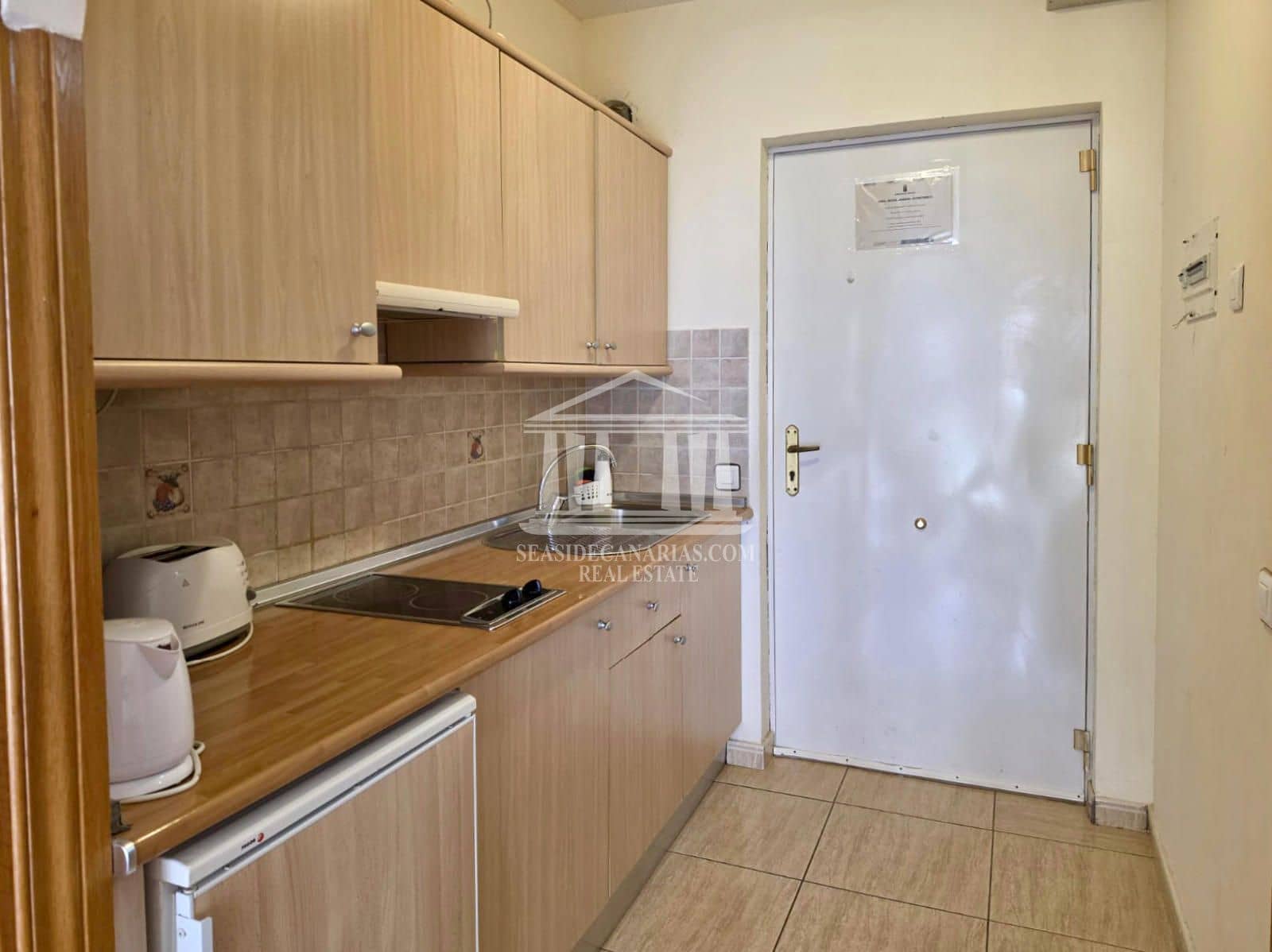 Piso en Costa del Silencio en venta con piscina - 157.500 € (Ref: 9752379)