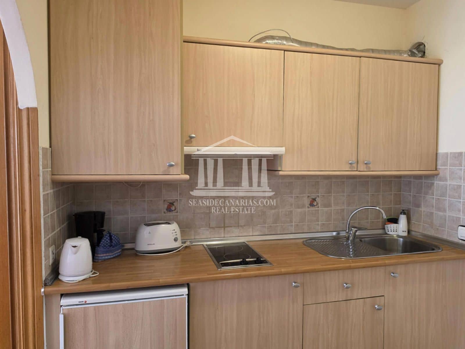 Piso en Costa del Silencio en venta con piscina - 157.500 € (Ref: 9752379)