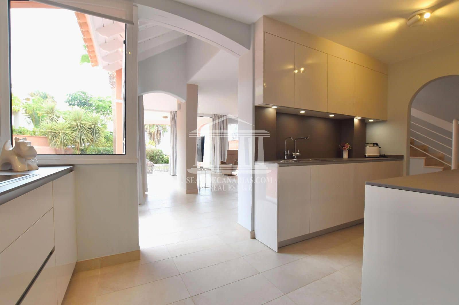 3 bedroom Villa for sale in La Caleta Adeje with pool garage - € 1,250,000 (Ref: 9752381)