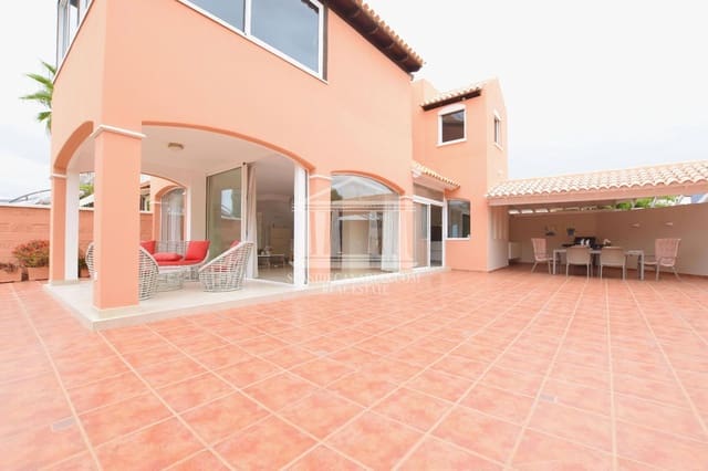 3 bedroom Villa for sale in La Caleta Adeje, Adeje with pool garage - € 1,250,000 (Ref: 9752381)