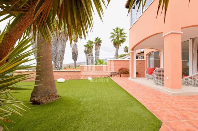 3 bedroom Villa for sale in La Caleta Adeje, Adeje with pool garage - € 1,250,000 (Ref: 9752381)
