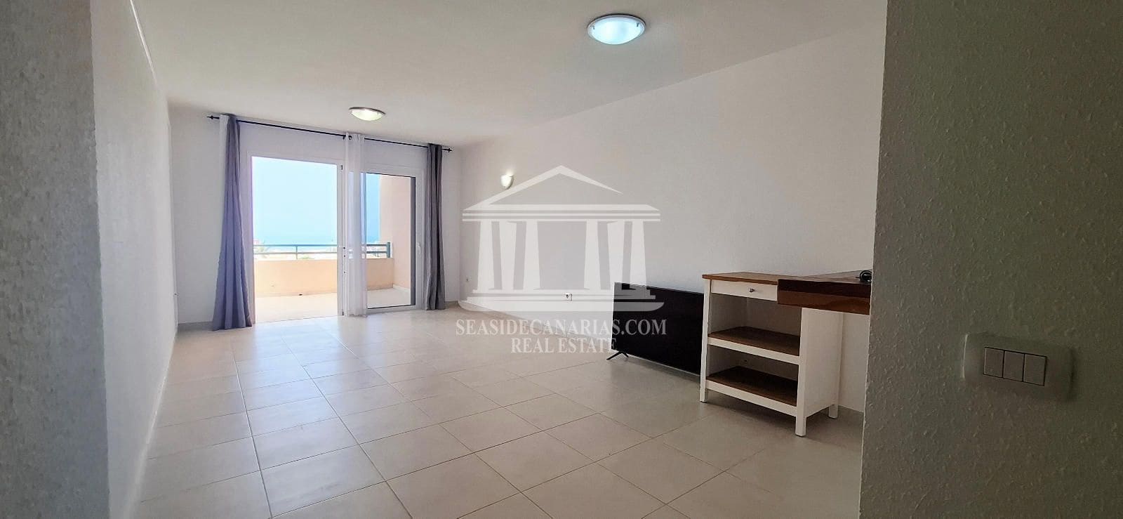 2 soverom Leilighet til salgs i El Madronal med svømmebasseng garasje - € 429 500 (Ref: 9752382)