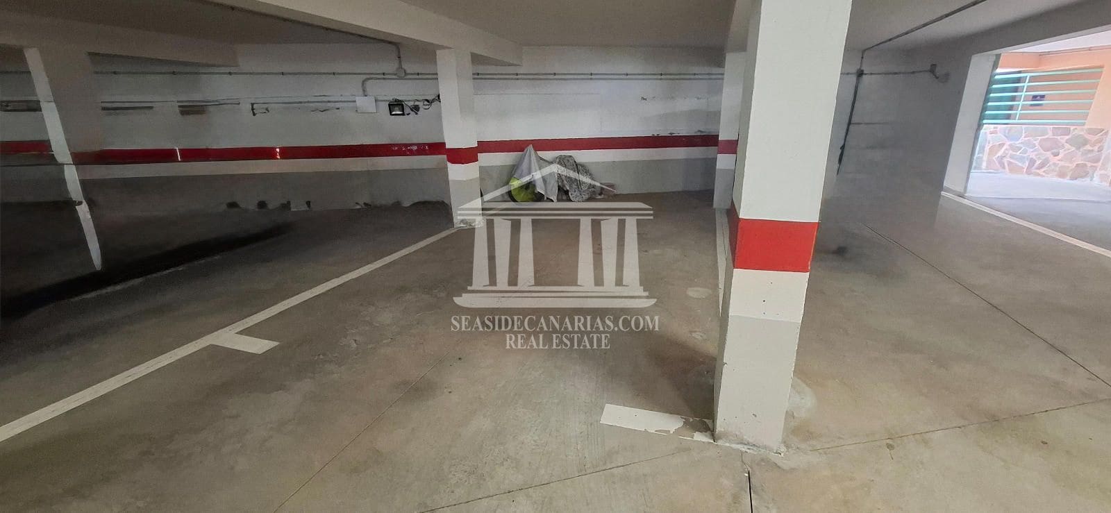 2 soverom Leilighet til salgs i El Madronal med svømmebasseng garasje - € 429 500 (Ref: 9752382)