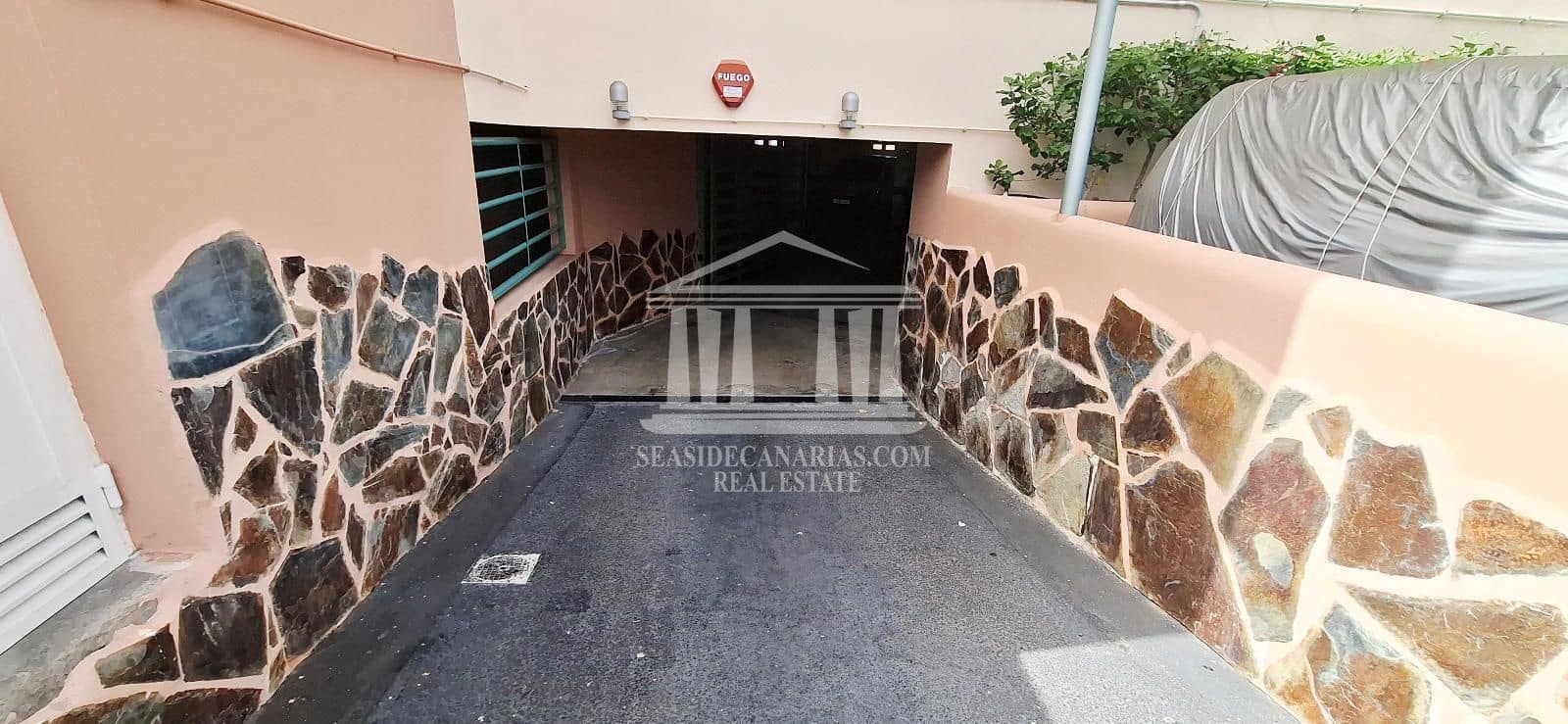 2 soverom Leilighet til salgs i El Madronal med svømmebasseng garasje - € 429 500 (Ref: 9752382)