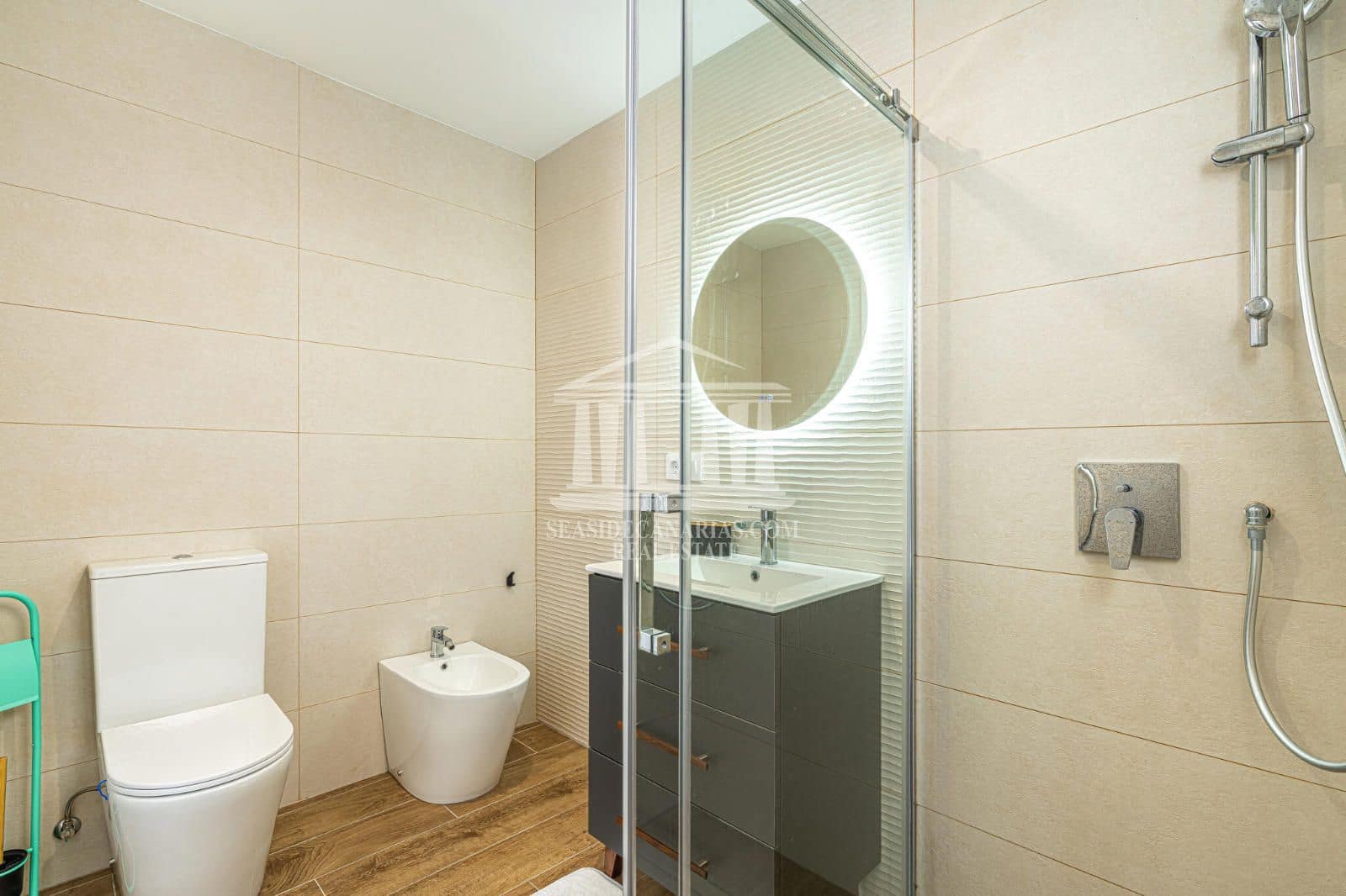 3 soverom Villa til salgs i Guia de Isora med svømmebasseng garasje - € 998 000 (Ref: 9752383)