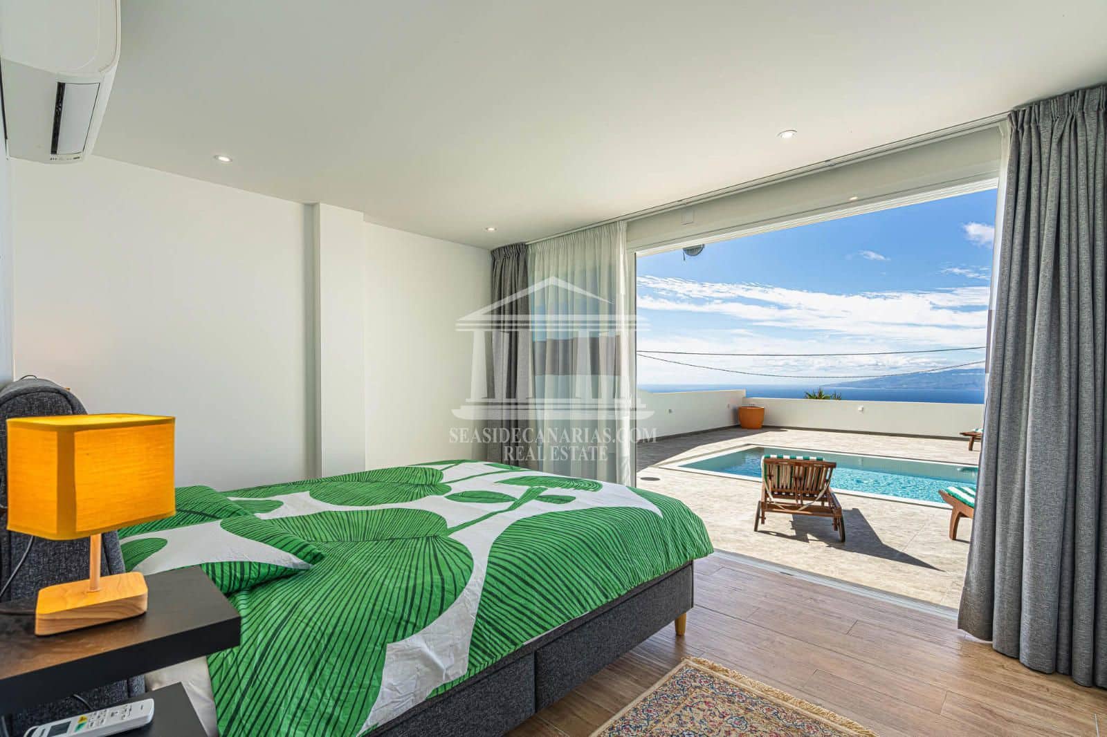 3 soverom Villa til salgs i Guia de Isora med svømmebasseng garasje - € 998 000 (Ref: 9752383)