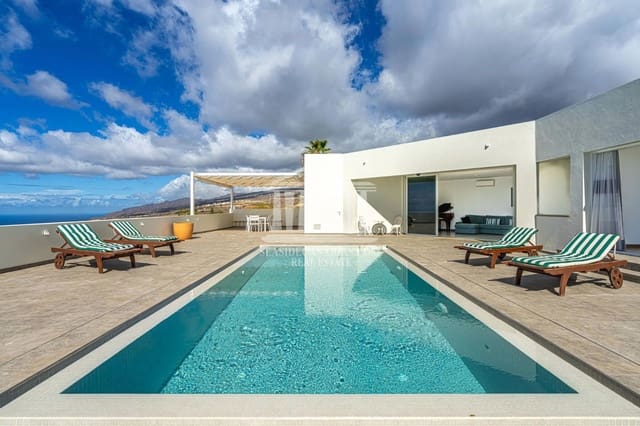 3 soverom Villa til salgs i Guía de Isora med svømmebasseng garasje - € 998 000 (Ref: 9752383)