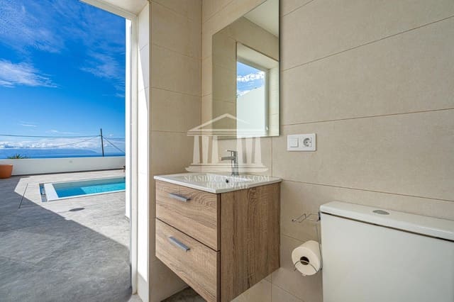 3 soverom Villa til salgs i Guía de Isora med svømmebasseng garasje - € 998 000 (Ref: 9752383)