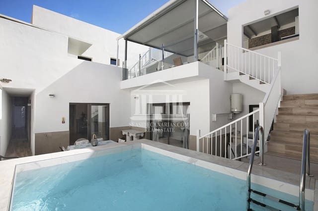 4 bedroom Villa for sale in Armeñime, Adeje with pool garage - € 785,000 (Ref: 9752384)