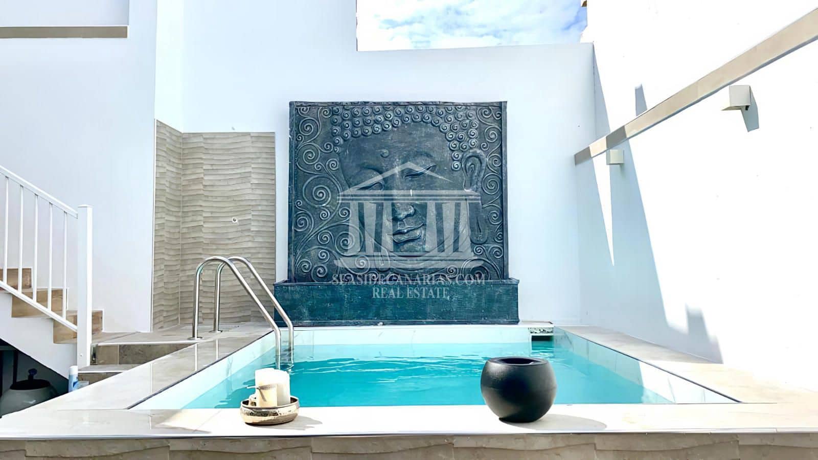 4 bedroom Villa for sale in Armenime with pool garage - € 785,000 (Ref: 9752384)