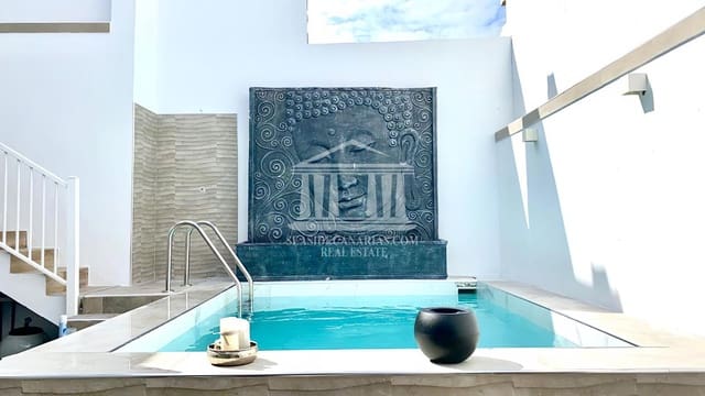 4 bedroom Villa for sale in Armeñime, Adeje with pool garage - € 785,000 (Ref: 9752384)