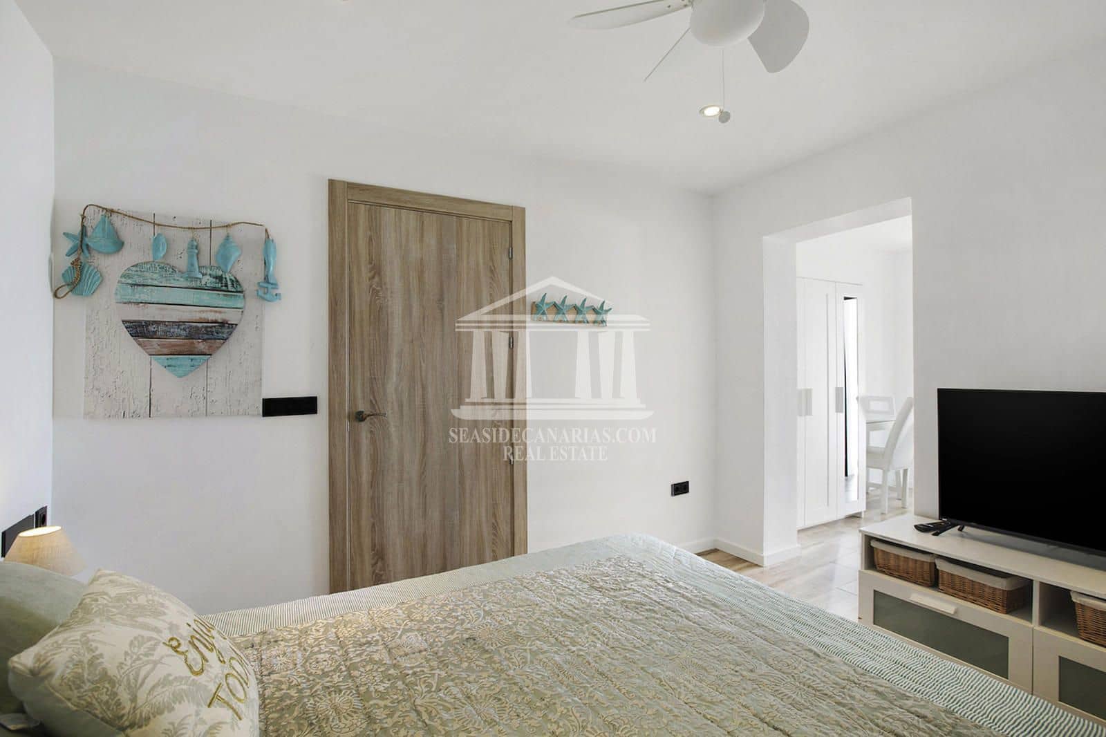 4 bedroom Villa for sale in Armenime with pool garage - € 785,000 (Ref: 9752384)