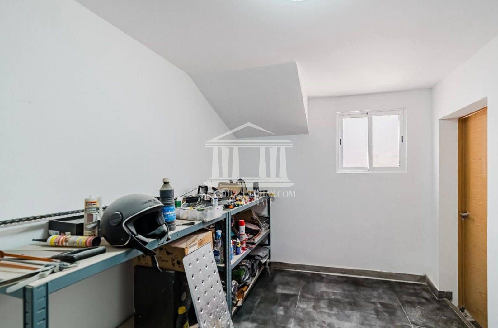 3 soveværelse Byhus til salg i Llano del Camello med swimmingpool garage - € 420.000 (Ref: 9752385)