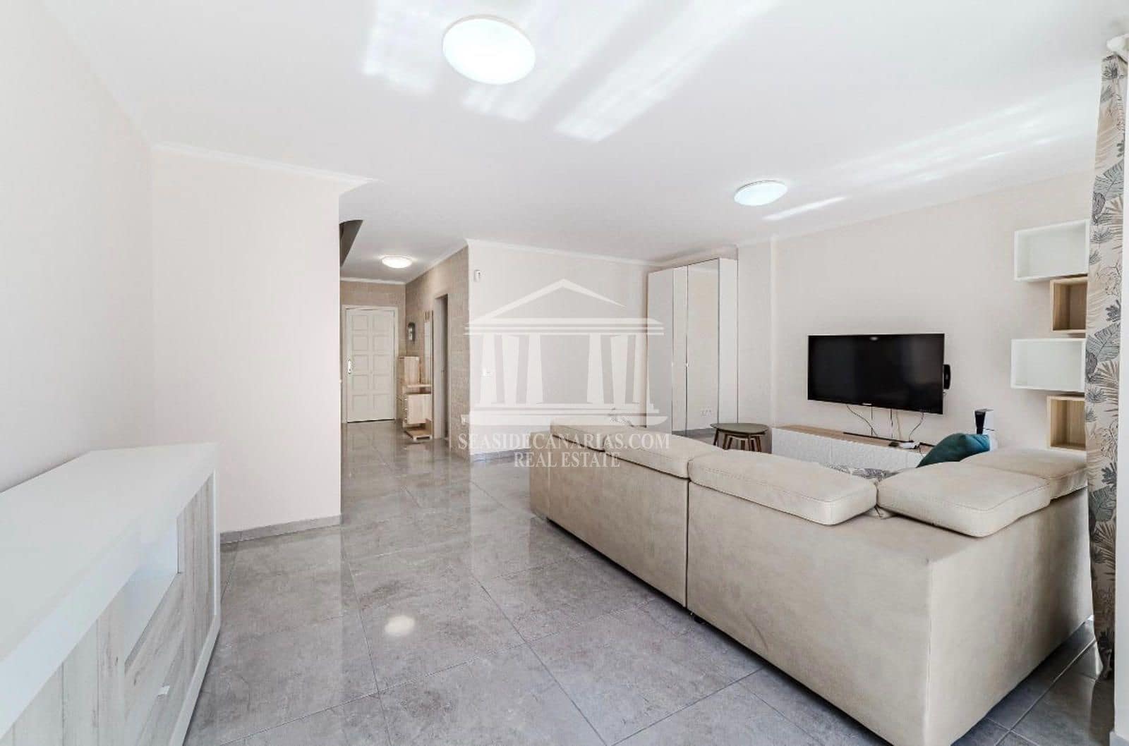 3 soveværelse Byhus til salg i Llano del Camello med swimmingpool garage - € 420.000 (Ref: 9752385)