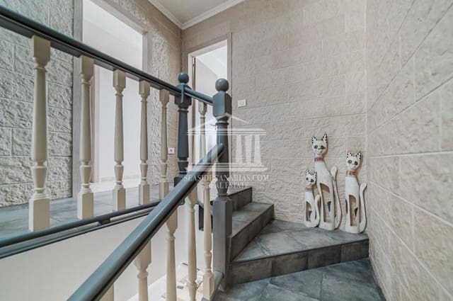 3 soveværelse Byhus til salg i Llano del Camello, San Miguel de Abona med swimmingpool garage - € 420.000 (Ref: 9752385)