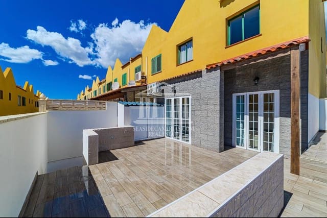 3 soveværelse Byhus til salg i Llano del Camello, San Miguel de Abona med swimmingpool garage - € 420.000 (Ref: 9752385)