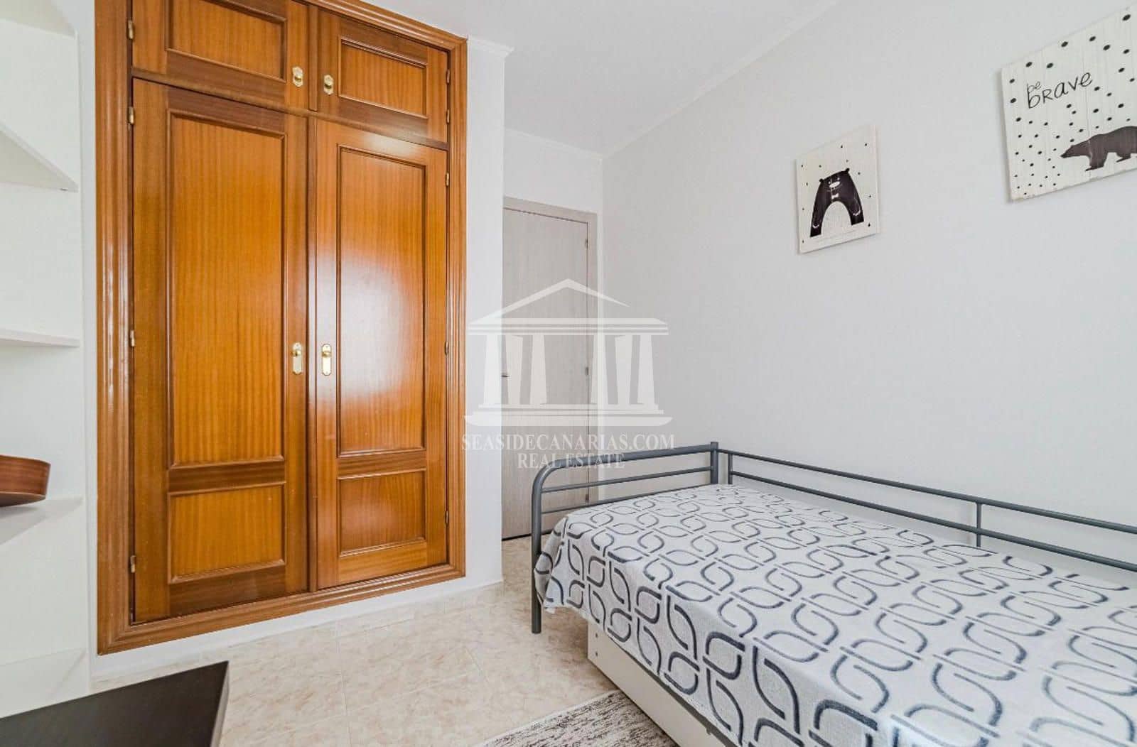 3 soveværelse Byhus til salg i Llano del Camello med swimmingpool garage - € 420.000 (Ref: 9752385)