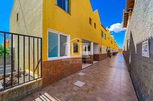 3 soveværelse Byhus til salg i Llano del Camello, San Miguel de Abona med swimmingpool garage - € 420.000 (Ref: 9752385)