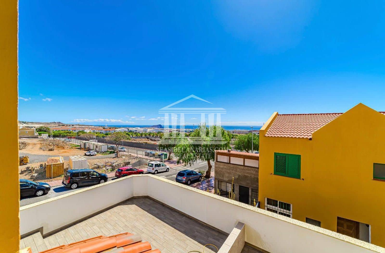 3 soveværelse Byhus til salg i Llano del Camello med swimmingpool garage - € 420.000 (Ref: 9752385)