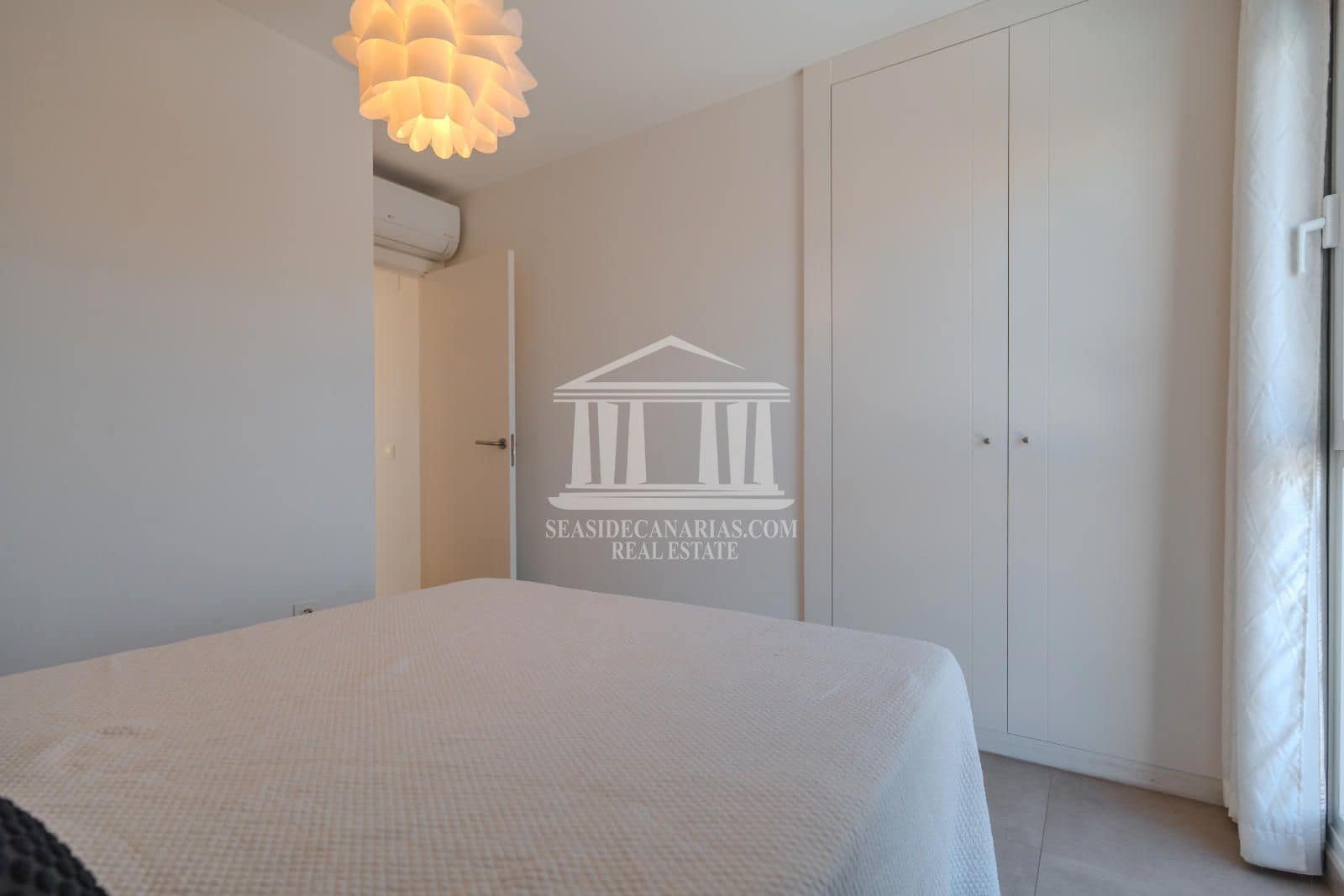 3 slaapkamer Villa te koop in Playa Paraiso met zwembad garage - € 1.175.000 (Ref: 9752386)