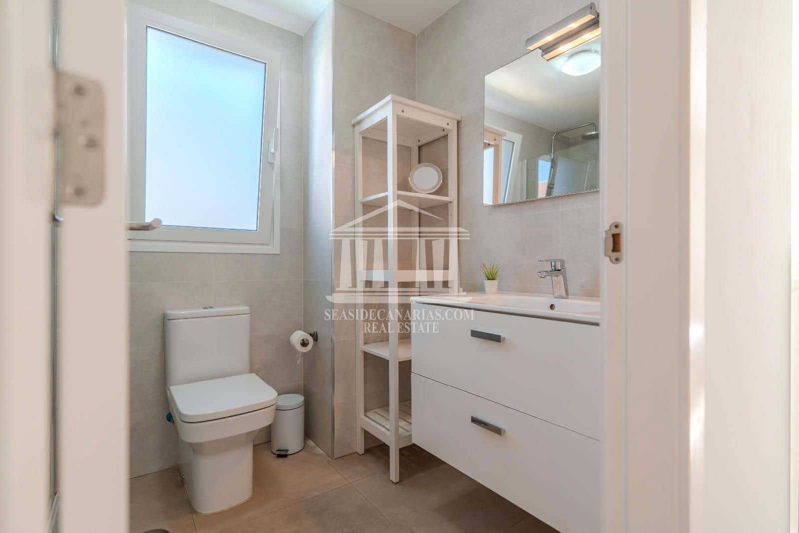 3 slaapkamer Villa te koop in Playa Paraiso met zwembad garage - € 1.175.000 (Ref: 9752386)