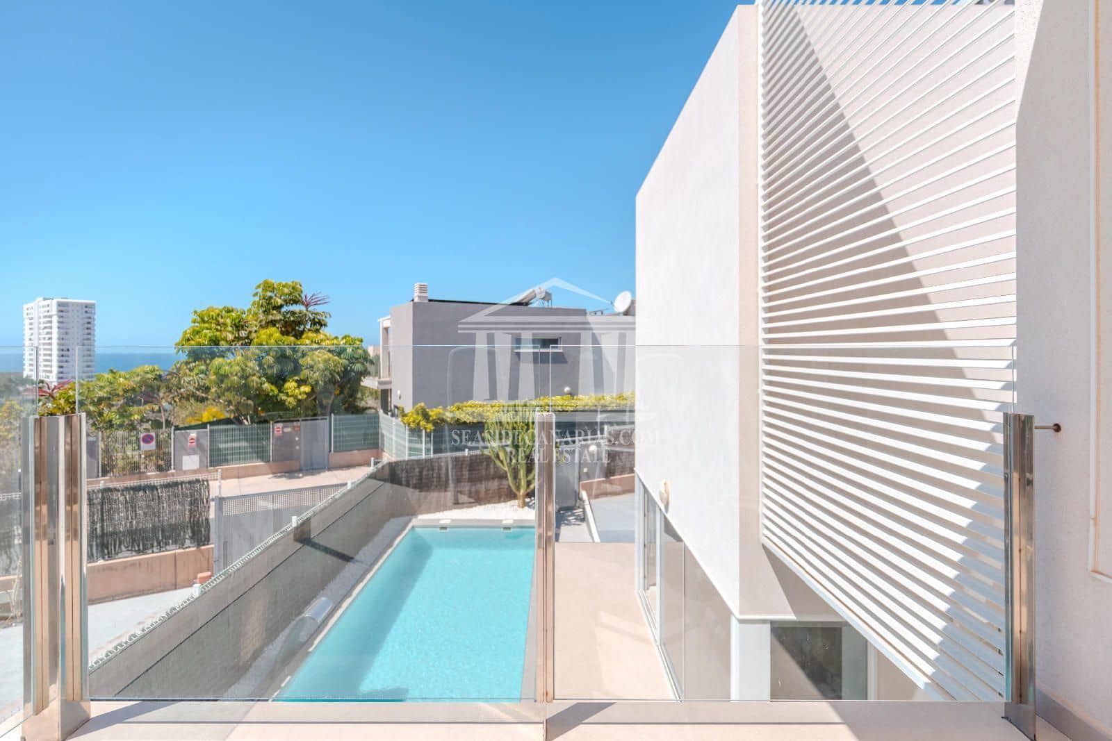 3 slaapkamer Villa te koop in Playa Paraiso met zwembad garage - € 1.175.000 (Ref: 9752386)