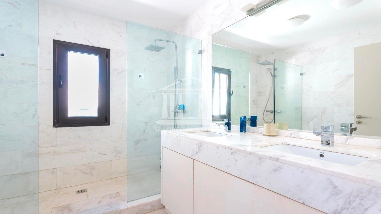 4 sypialnia Willa na sprzedaż w El Madronal z basenem garażem - 2 730 000 € (Ref: 9752388)