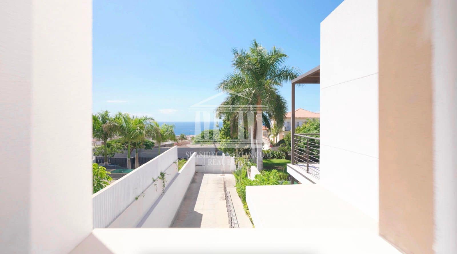 4 sypialnia Willa na sprzedaż w El Madronal z basenem garażem - 2 730 000 € (Ref: 9752388)