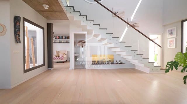 4 sypialnia Willa na sprzedaż w El Madroñal, Adeje z basenem garażem - 2 730 000 € (Ref: 9752388)