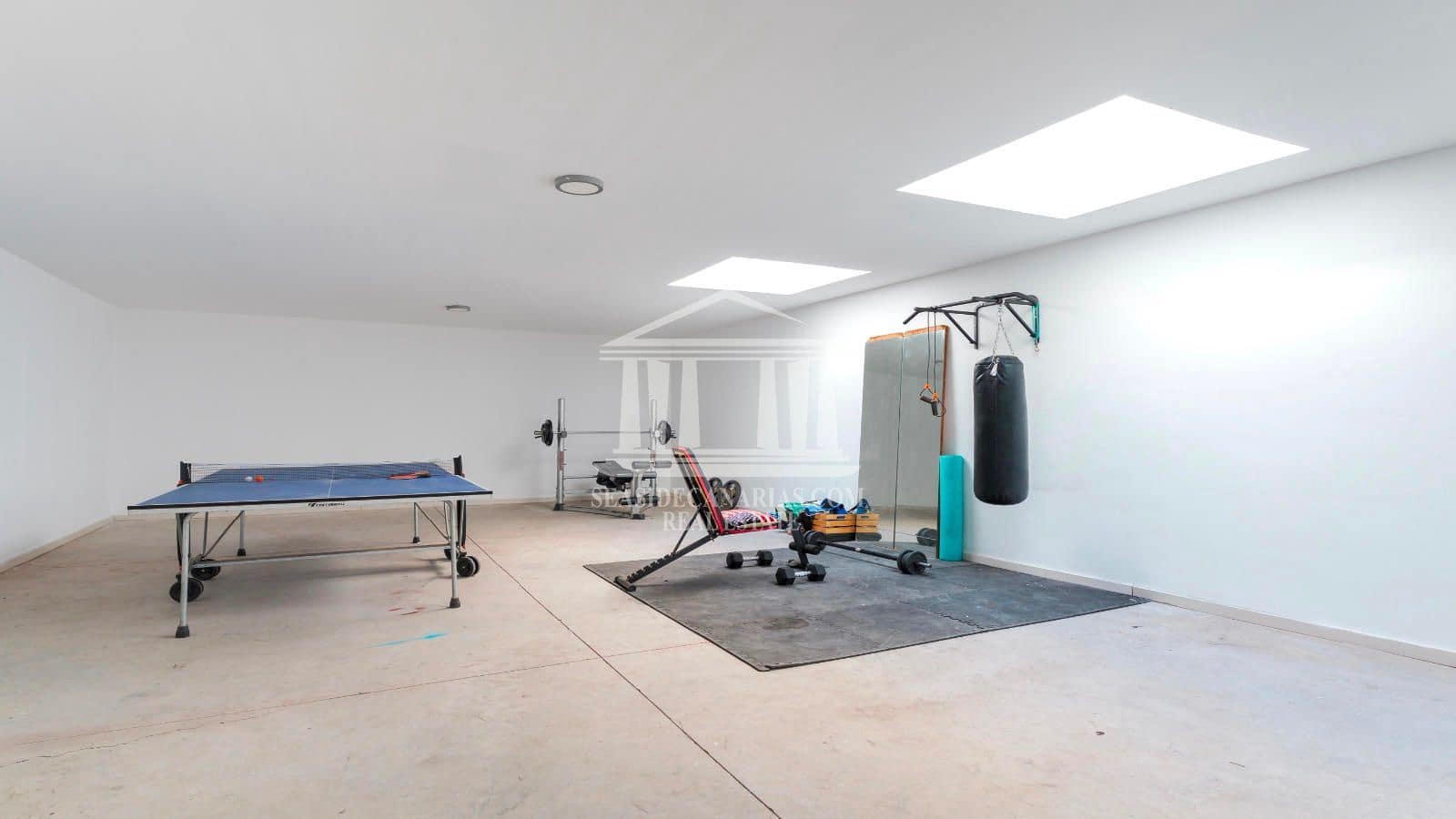 4 sypialnia Willa na sprzedaż w El Madronal z basenem garażem - 2 730 000 € (Ref: 9752388)